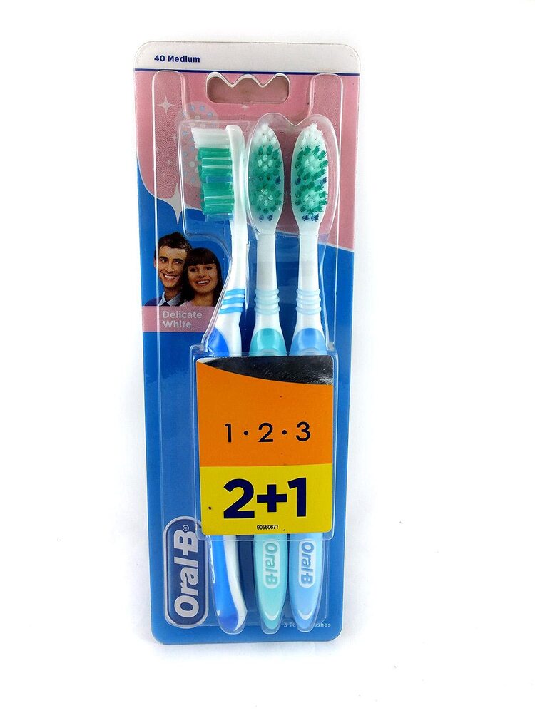 ORAL B DELICATE WHITE BRUSH 2+1